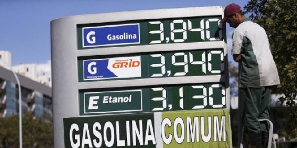 STF abre cinco dias de prazo para que governo explique aumento dos combustíveis