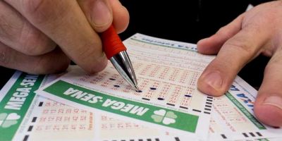 Mega-Sena acumula e deve pagar R$ 7 milhões no sorteio de quarta-feira