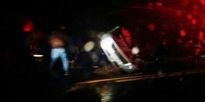ATUALIZADO: grave acidente na BR-116 em Camaquã mobiliza bombeiros, ambulâncias e PRF na noite deste domingo