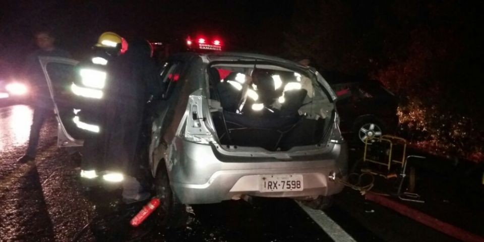 Acidente resulta em três mortes no domingo de Dia dos Pais, na BR-116 em Camaquã