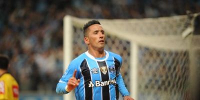 Grêmio vence Cruzeiro e larga em vantagem na semifinal da Copa do Brasil