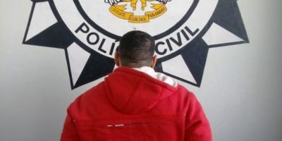 Polícia Civil prende em Camaquã homem por furtos e roubos a residência