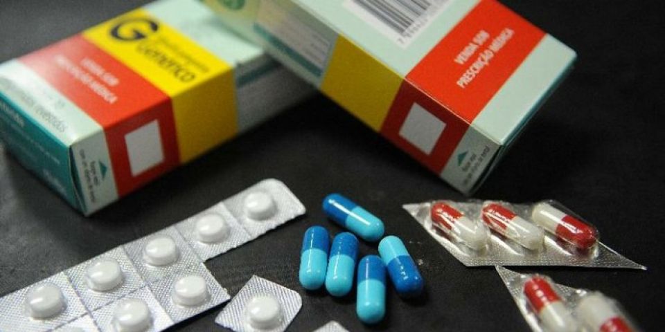 Lista de medicamentos do SUS inclui novos remédios para HIV e Alzheimer