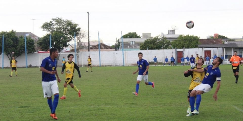 MATÉRIA COMPLETA: Guarany de Camaquã goleia o Bagé por 4 a 0 e segue líder na Copa Sub-19