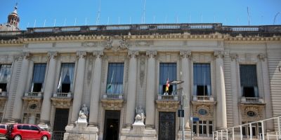 Servidores gaúchos vão passar fim de semana sem novas parcelas de salário
