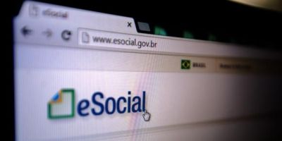 Empregadores domésticos têm até hoje para pagar guia de agosto do eSocial