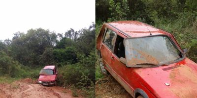 Carro furtado no centro é encontrado mais tarde acidentado na estrada da barragem, em Camaquã