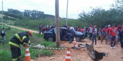 Motorista perde o controle de direção e bate em poste na estrada da barragem em Camaquã