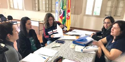 Secretaria da Educação de Camaquã realiza Conselho de Classe com professores