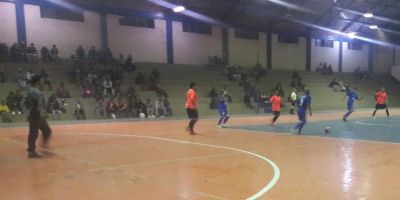 Começou o Citadino de Futsal de Camaquã; confira os resultados de terça-feira