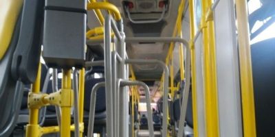 Aprovado projeto que desobriga, obesos, gestantes e pessoas com criança no colo a passarem pela catraca de ônibus