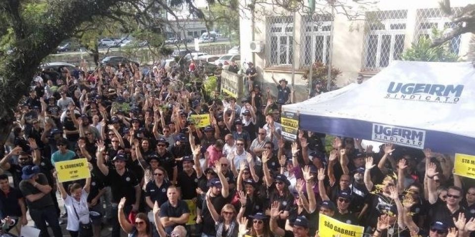 Policiais civis declaram greve no RS a partir de segunda-feira