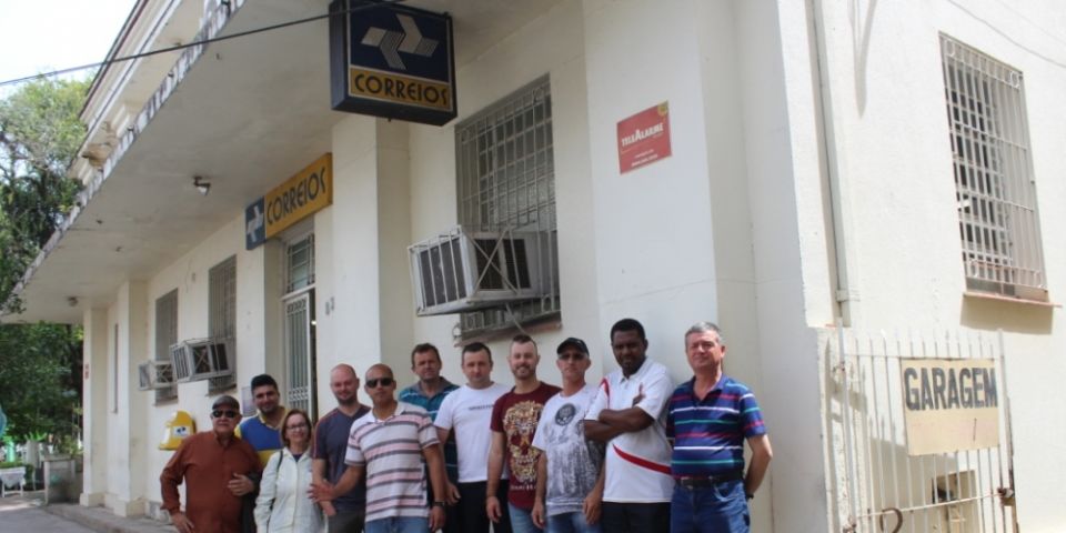 Trabalhadores aceitam proposta e encerram greve nos Correios