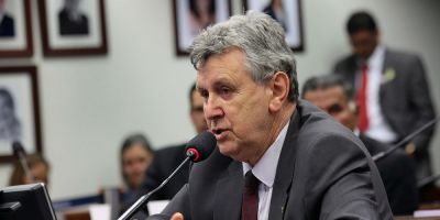 Luis Carlos Heinze oficializa pré-candidatura pelo PP na corrida ao Piratini em 2018