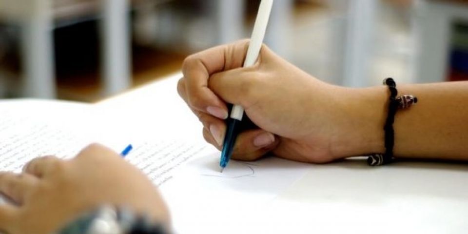 Redação do Enem que desrespeitar direitos humanos pode receber nota zero