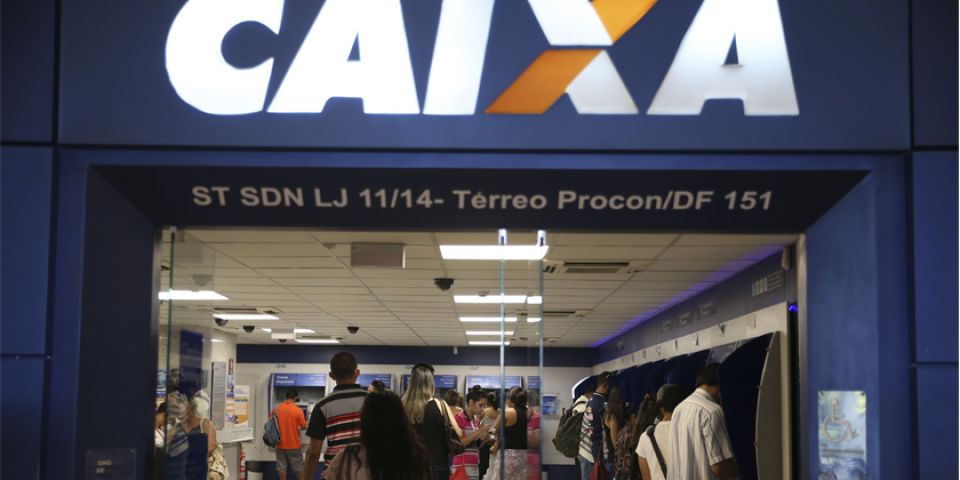 Pessoas a partir de 70 anos podem sacar cotas do PIS/Pasep a partir de hoje
