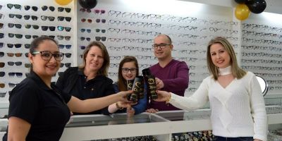 Ótica Central reinaugurou em grande estilo em Dom Feliciano