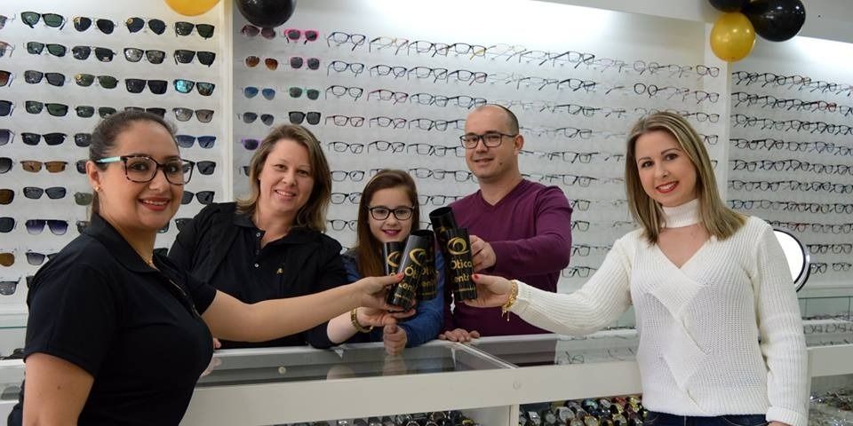 Ótica Central reinaugurou em grande estilo em Dom Feliciano