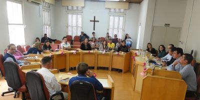 Reunião na Câmara sanou dúvidas dos produtores sobre a legalização das agroindústrias e venda de produtos coloniais