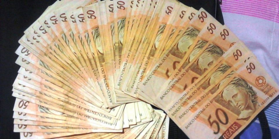 Mais de 48 milhões de trabalhadores recebem primeira parcela do 13º salário até o dia 20