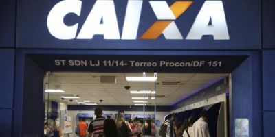 Caixa paga na sexta-feira abono do PIS para trabalhador nascido em novembro