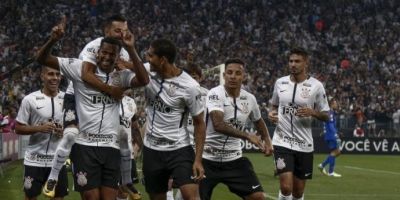 Corinthians derrota o Fluminense de virada e é heptacampeão brasileiro