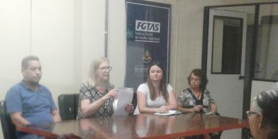 Realizada reunião para tratar sobre a Feira de Natal 2017 - Artesanato em Camaquã