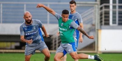 Reservas do Grêmio tentam tirar últimas dúvidas de Renato em jogo contra o Santos