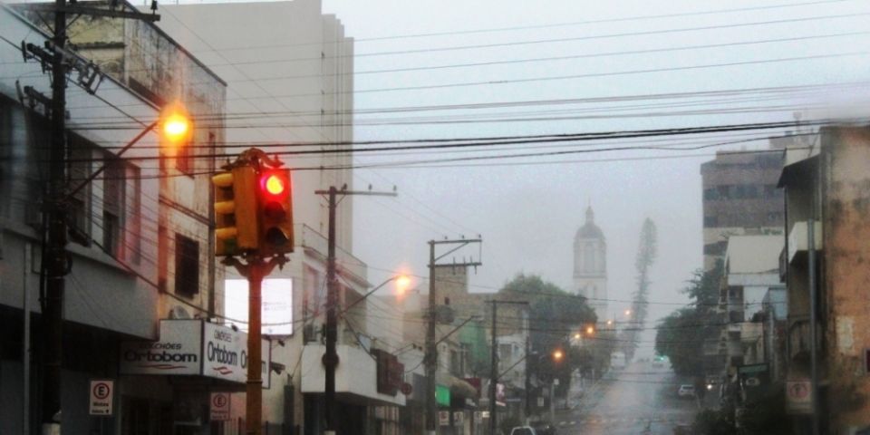 Frente fria traz chuva irregular ao RS nesta terça-feira