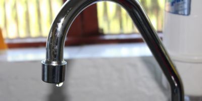 Rompimento de adutora causa falta d'água em diversos pontos de Camaquã nesta quarta