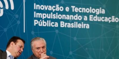 Governo lança programa para levar internet de alta velocidade às escolas do país