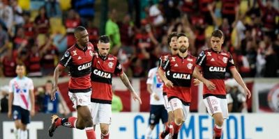 De virada, Flamengo vence Junior de Barranquila por 2x1 no Maracanã