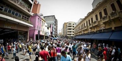 População brasileira é formada basicamente de pardos e brancos, mostra IBGE