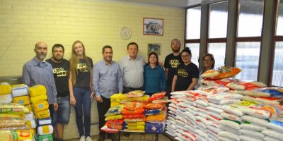 1ª ExpoNerd doa uma tonelada de alimentos à Prefeitura de Camaquã