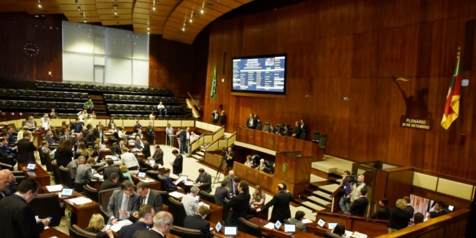 Proposta Orçamentária para 2018 no RS é aprovada na Assembleia