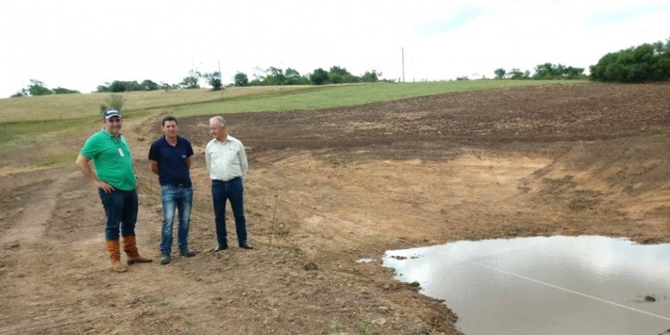 Estado entrega primeiro de um total de 70 açudes que serão construídos na Região Sul