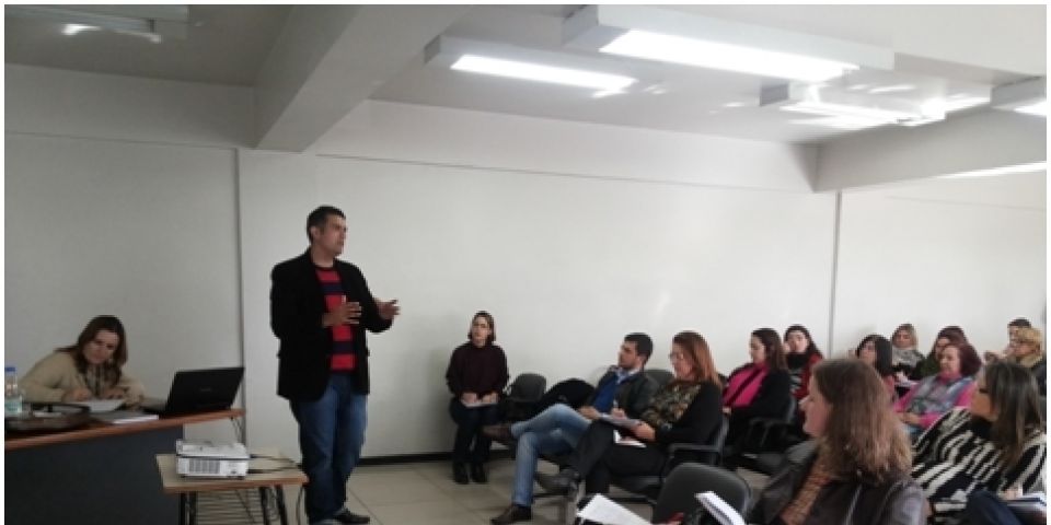 Reunião da Regional ACOSTADOCE para tratar sobre a Campanha 'Ciranda sem fronteiras pela Educação'