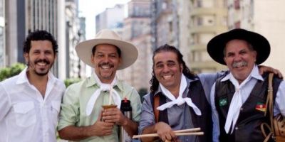 Hoje tem o “Show Natal em Família com os Fagundes”, na Praça Zeca Netto em Camaquã