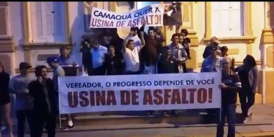 Grupo realiza protestos em frente à Câmara em prol da usina de asfalto em Camaquã