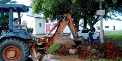 Viégas e Vila Nova recebem serviços de drenagem nesta sexta em Camaquã