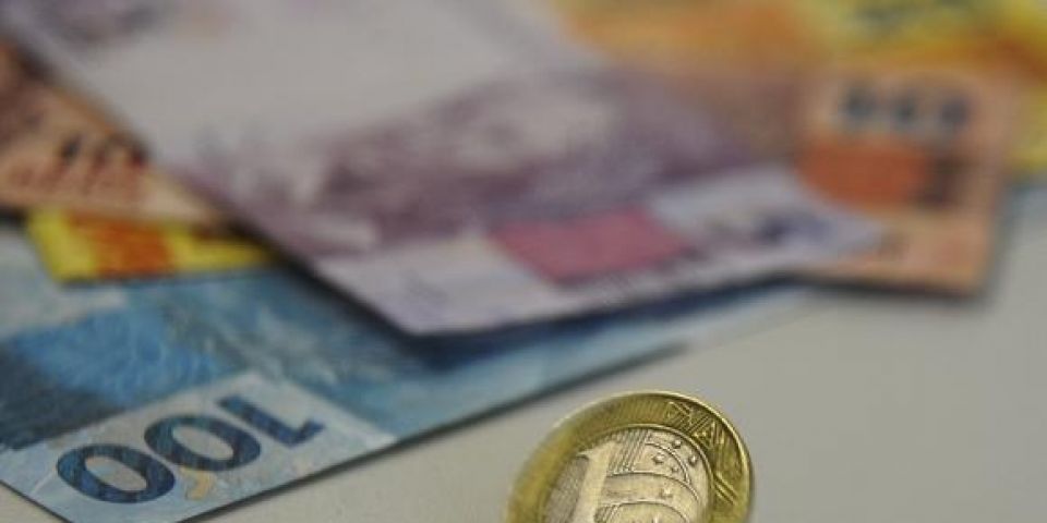 Salário mínimo será de R$ 954 a partir de 1° de janeiro