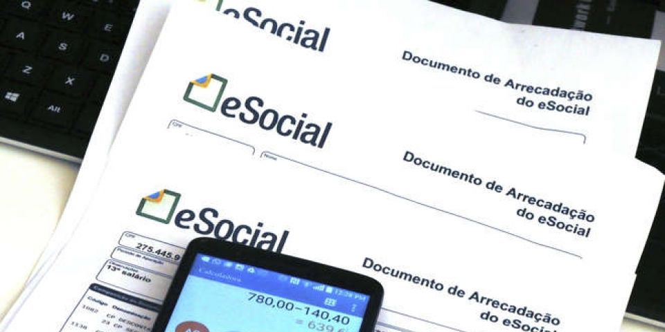 Empregador doméstico tem até hoje para pagar eSocial de dezembro