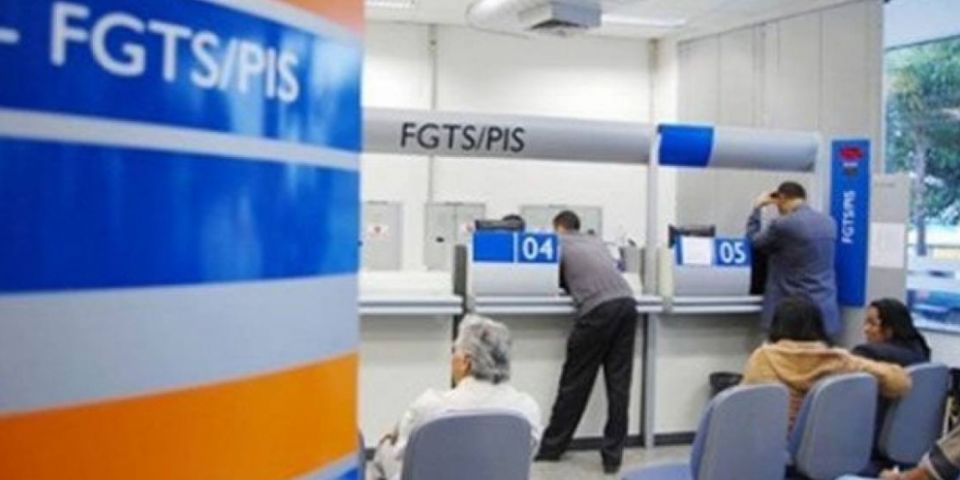 Pagamento do PIS/Pasep para trabalhadores com mais de 60 anos começa dia 24