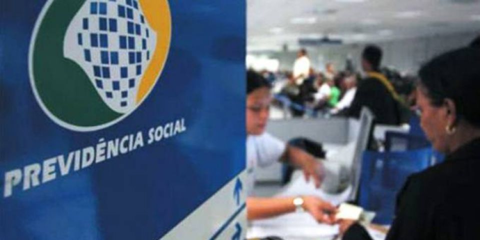INSS não pode cobrar carência de auxílio-doença para grávidas com alto risco
