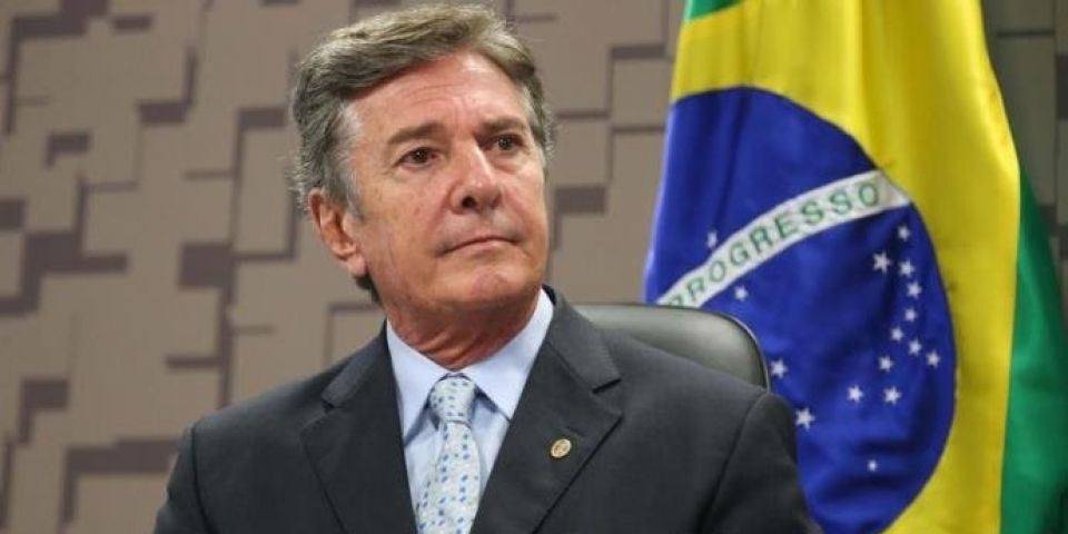 Collor anuncia que é pré-candidato à Presidência da República