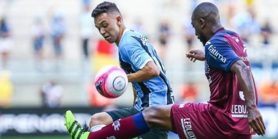 Caxias vence Grêmio, de virada, por 5 a 3, e segue líder do Gauchão