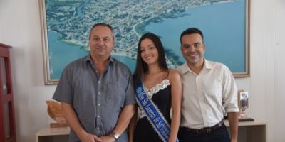 Franciele Mendes Laroque representa SLS no concurso Miss Mercosul Turismo