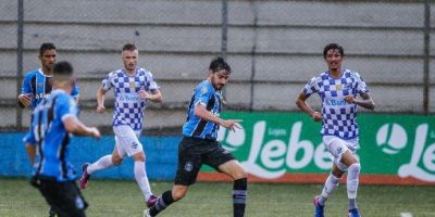 Time de transição do Grêmio repete erros e perde a terceira seguida no Gauchão