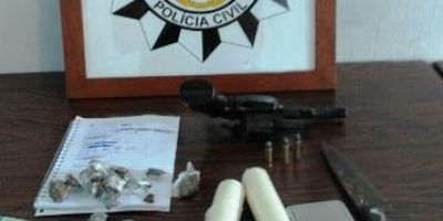 Drogas e arma são apreendidas em Pelotas