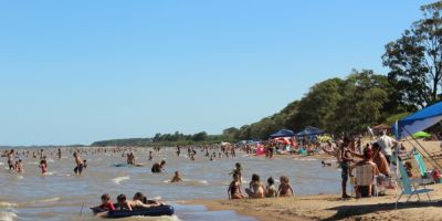 Todas as praias da região estão próprias para banho, aponta relatório da Fepam